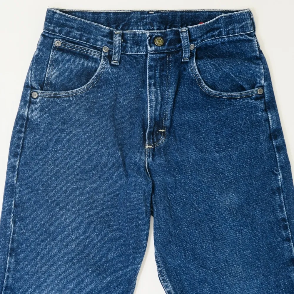 Wrangler Dark Wash Jeans - Image 4