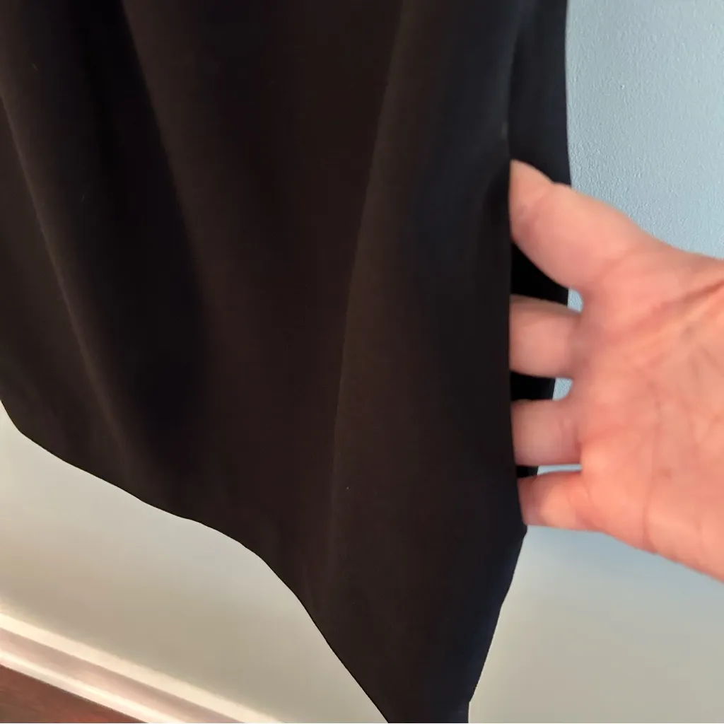 Kate Spade Cap Sleeve Crepe Dress in Las Vegas Black. Size 00. - Image 6