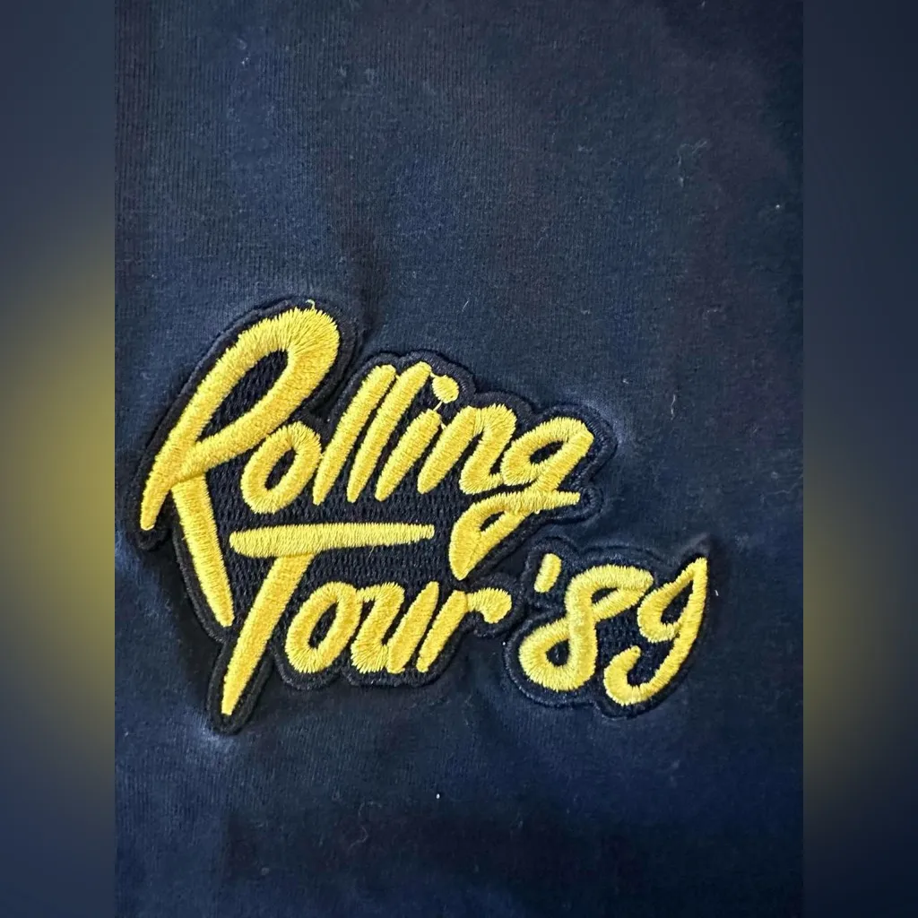 Survival Worn In Rolling Stones “Rolling Tour ’89” Black Tee – Size Small - Image 5