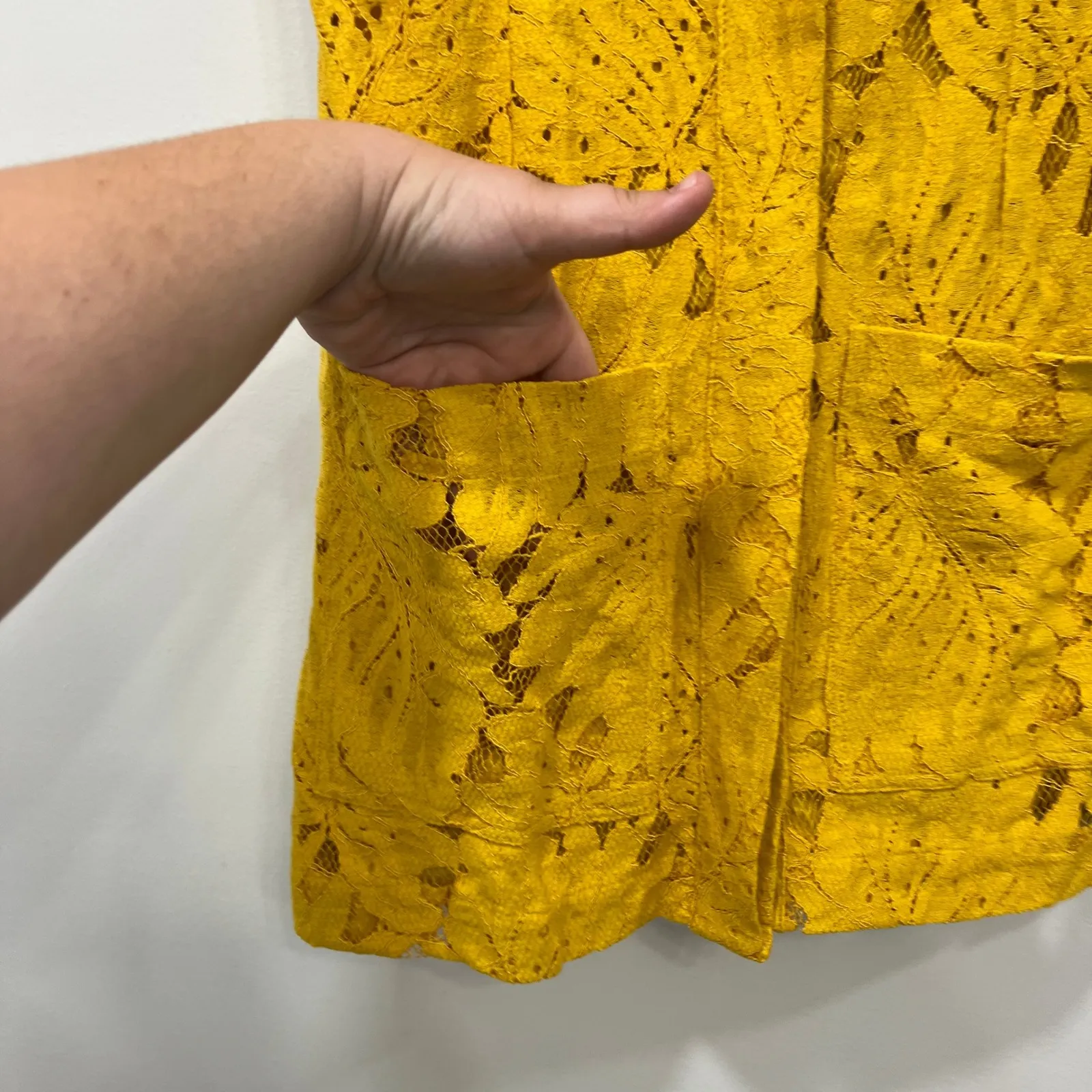 Ted Baker Womens Mini Lace Shirt Dress NWT‎ $325 Yellow Short Sleeve Pocket Sun - Image 2