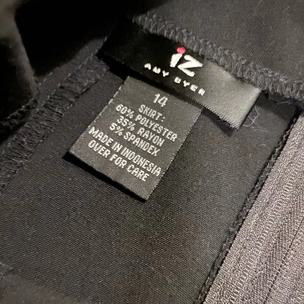 Pleated Pencil Flare Skirt - Image 3