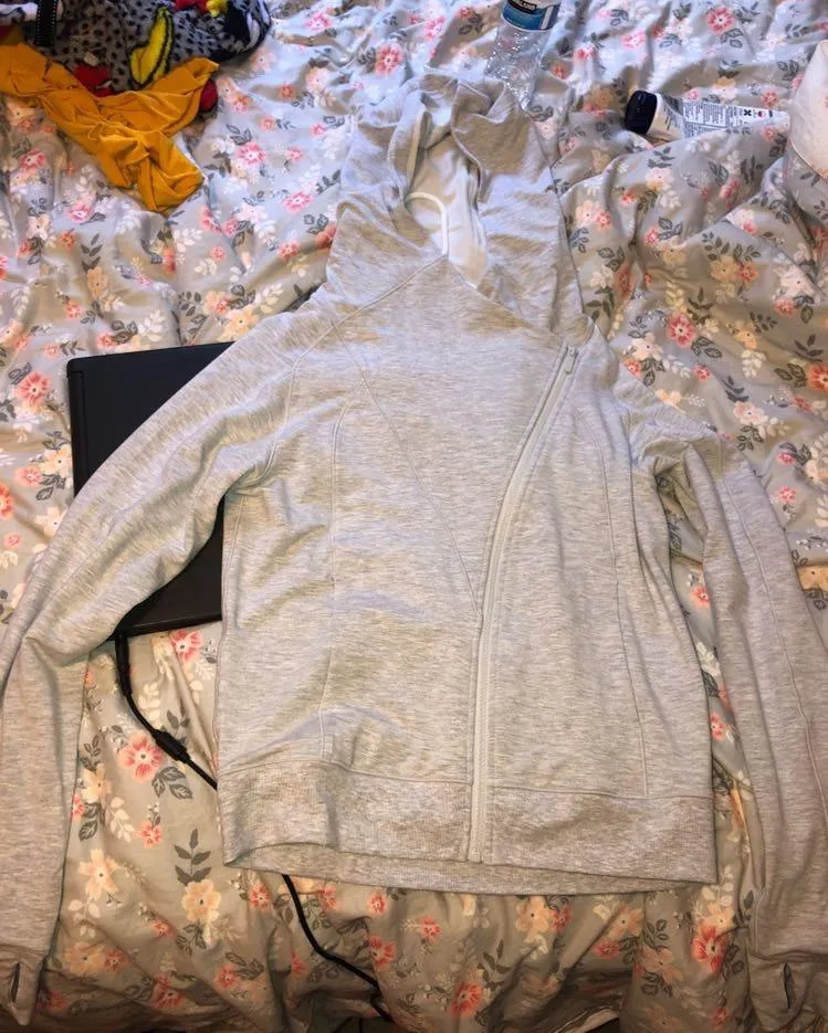 Lululemon Coast Hoodie - Image 2