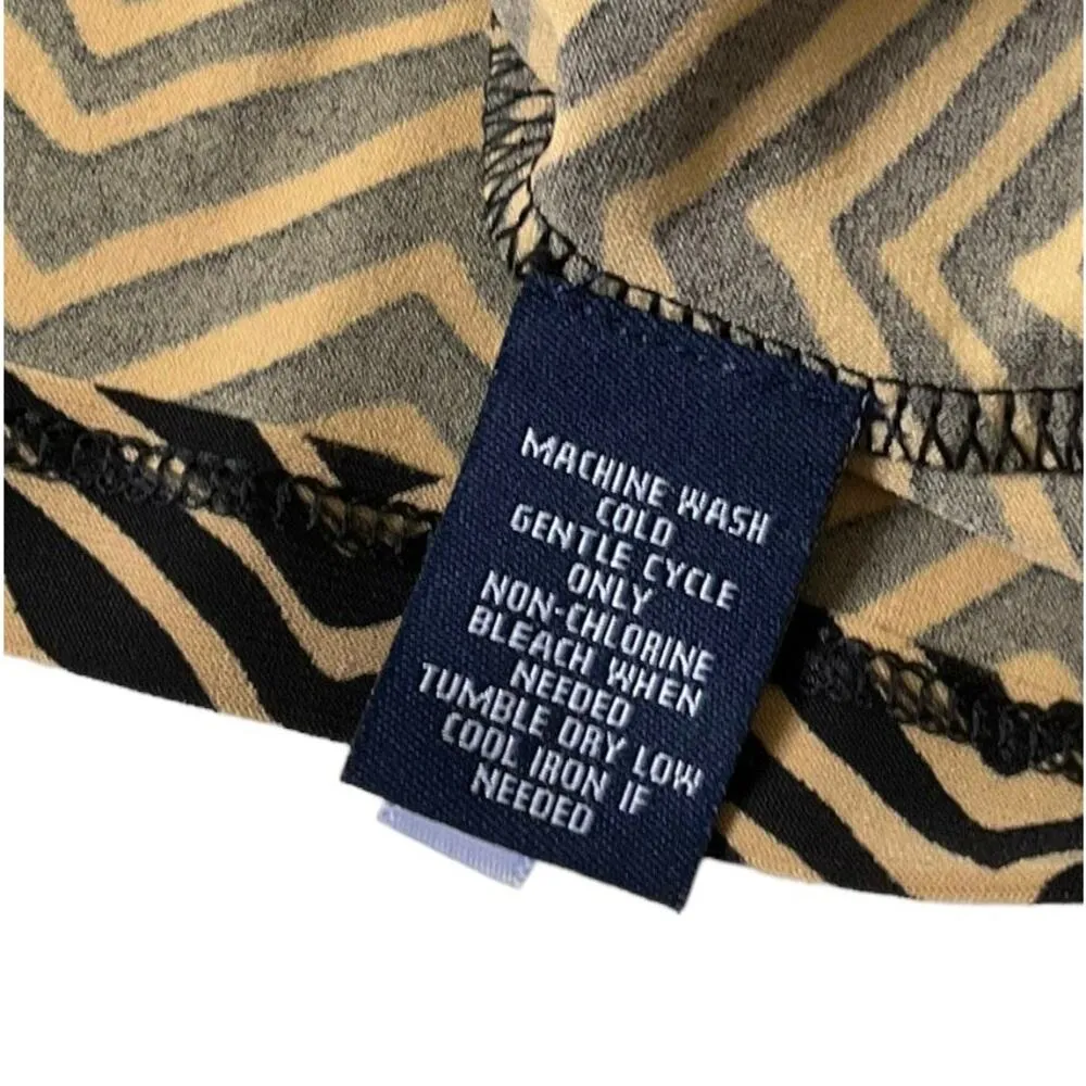 Chaps Black & Beige  Chevron Stretch Top Women's Petite Size Medium | 49-46 - Image 4