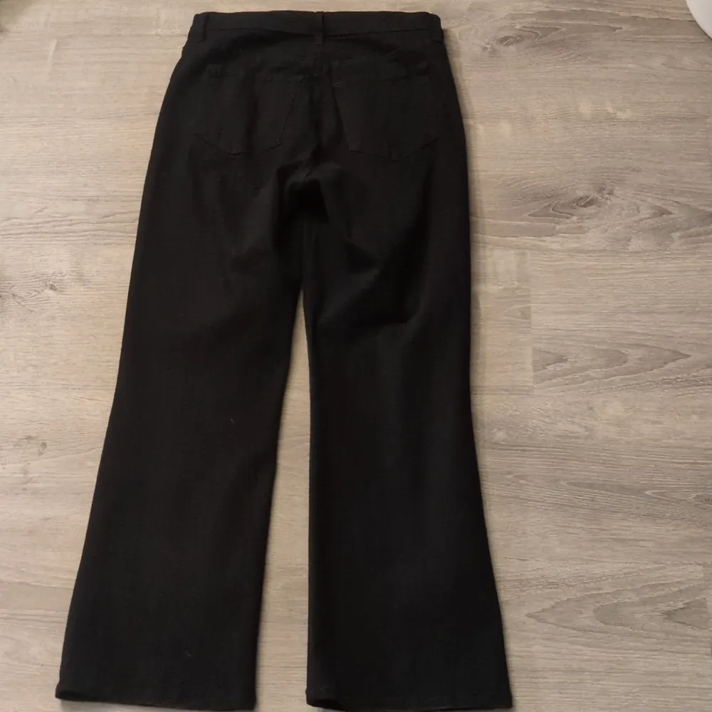 NYDJ black tummy tuck jeans size 8P - Image 5