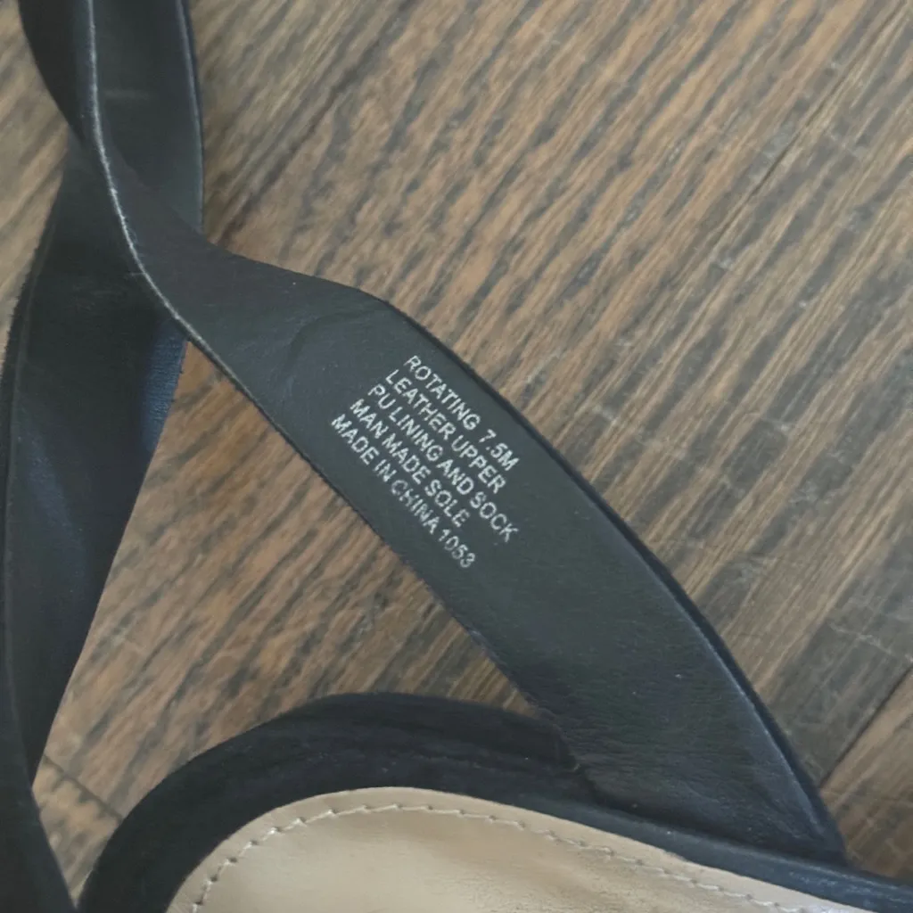 Steve madden black rotating buckle block heel suede strappy sandal - Image 8