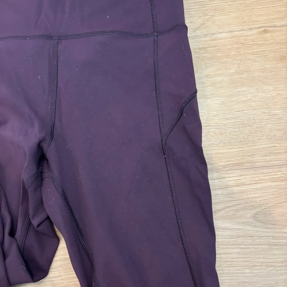Plum lululemon leggings - Image 3