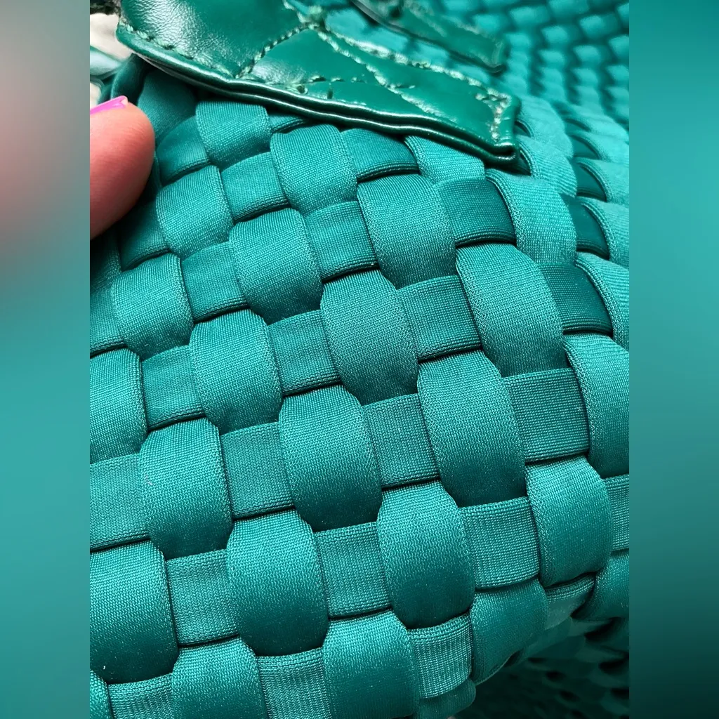 Beautiful spacious tote💚💚💚 Green - Image 12