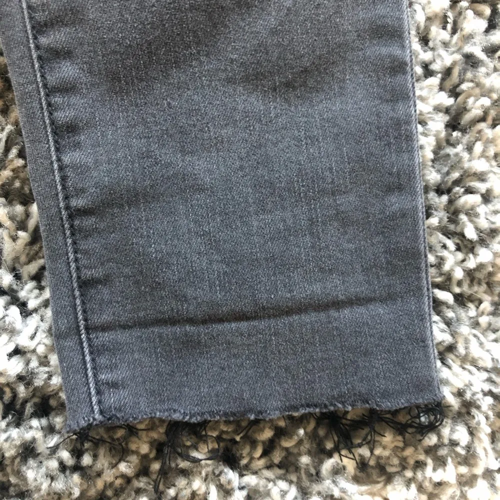 Joe’s Jeans “The Honey” Faded Blk Mid-Rise Skinny - Image 6