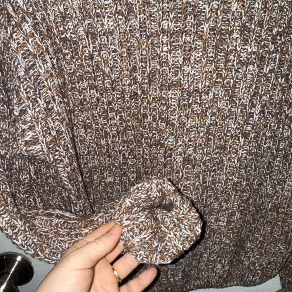 Universal Thread Brown Crew Neck Sweater Chunky Knit - Image 3