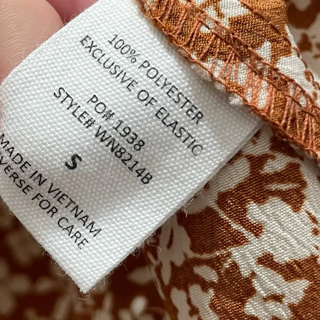 LIKE NEW Timing Rust Orange & White Floral Print Long-Sleeve Crop Blouse - S - Image 11