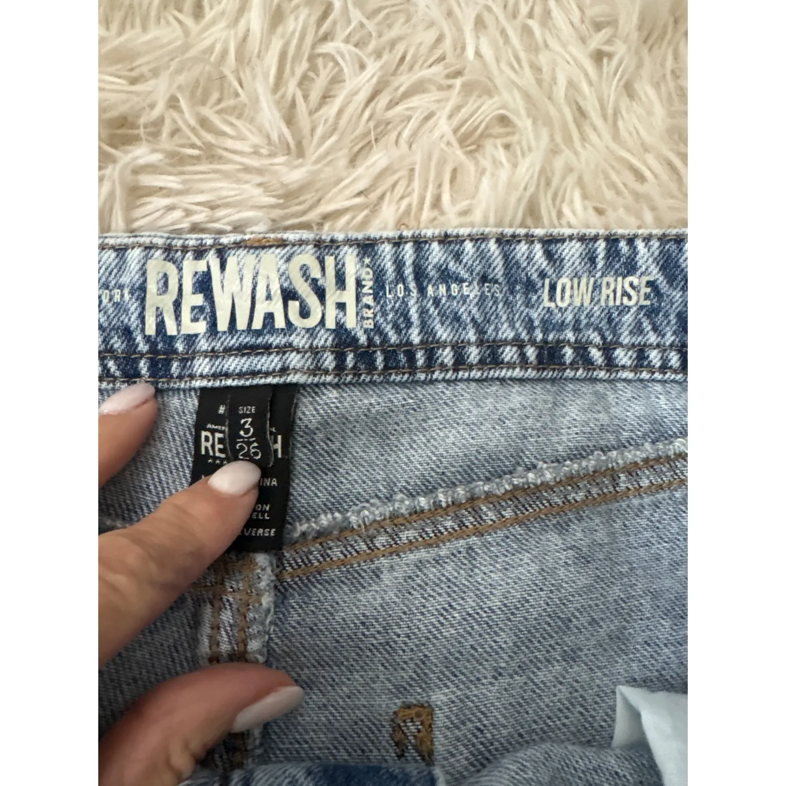 Rewash Brand Womens Jeans Light Wash Wide Leg Baggy Distressed Low Rise Size 3 Blue - Image 2