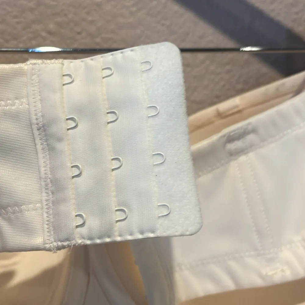 Wacoal Women’s Red Carpet Strapless Bra Cream color Size 38H 854119 - Image 7