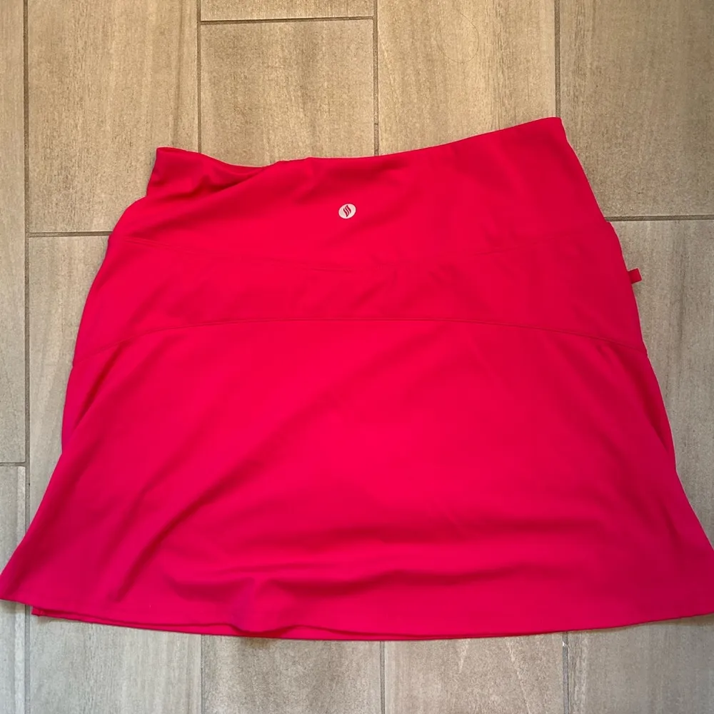 Bright pink santiny golf/tennis skort Red Size M - Image 2
