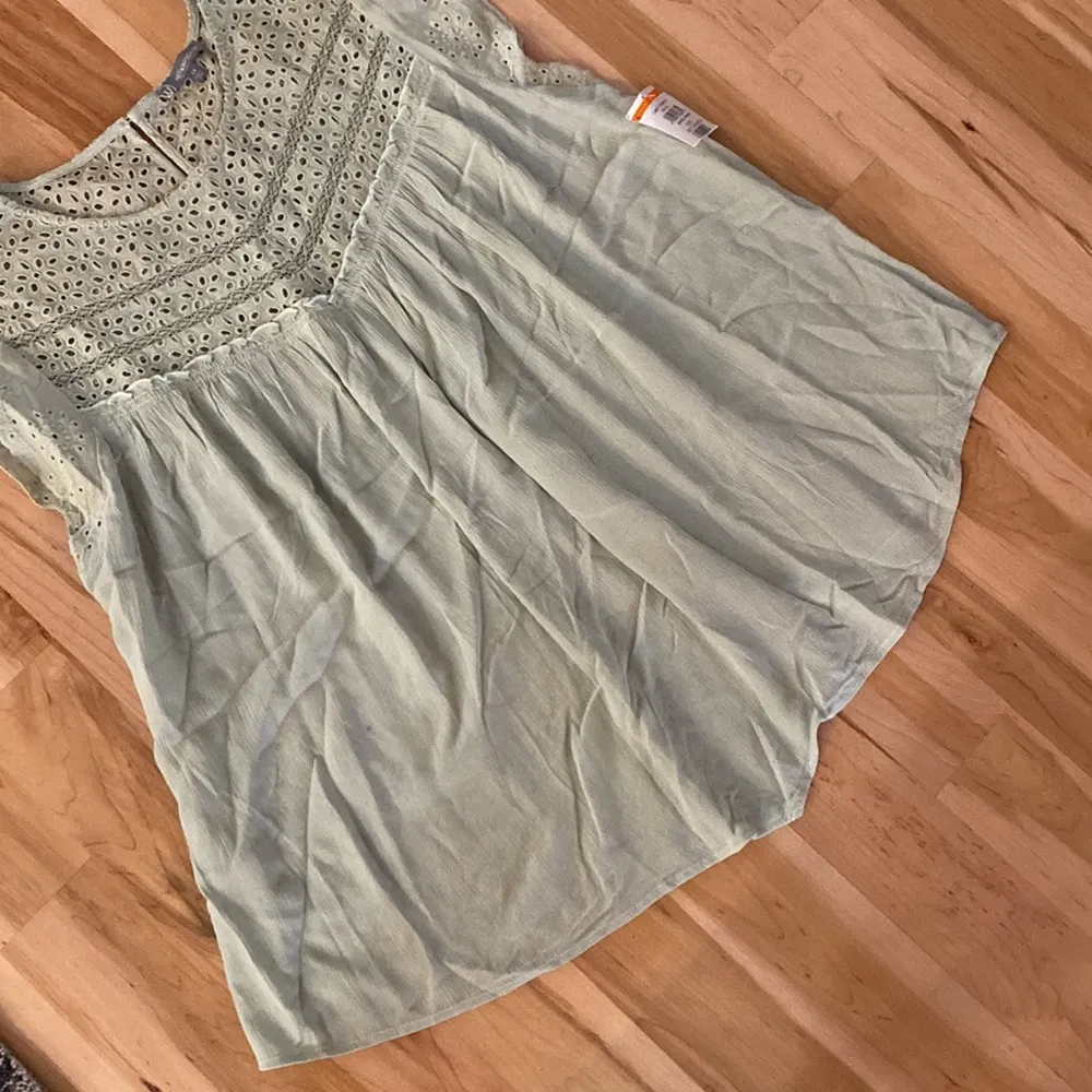 NWT Wit & Wisdom Flowey Blouse 1X Mint Green - Image 3