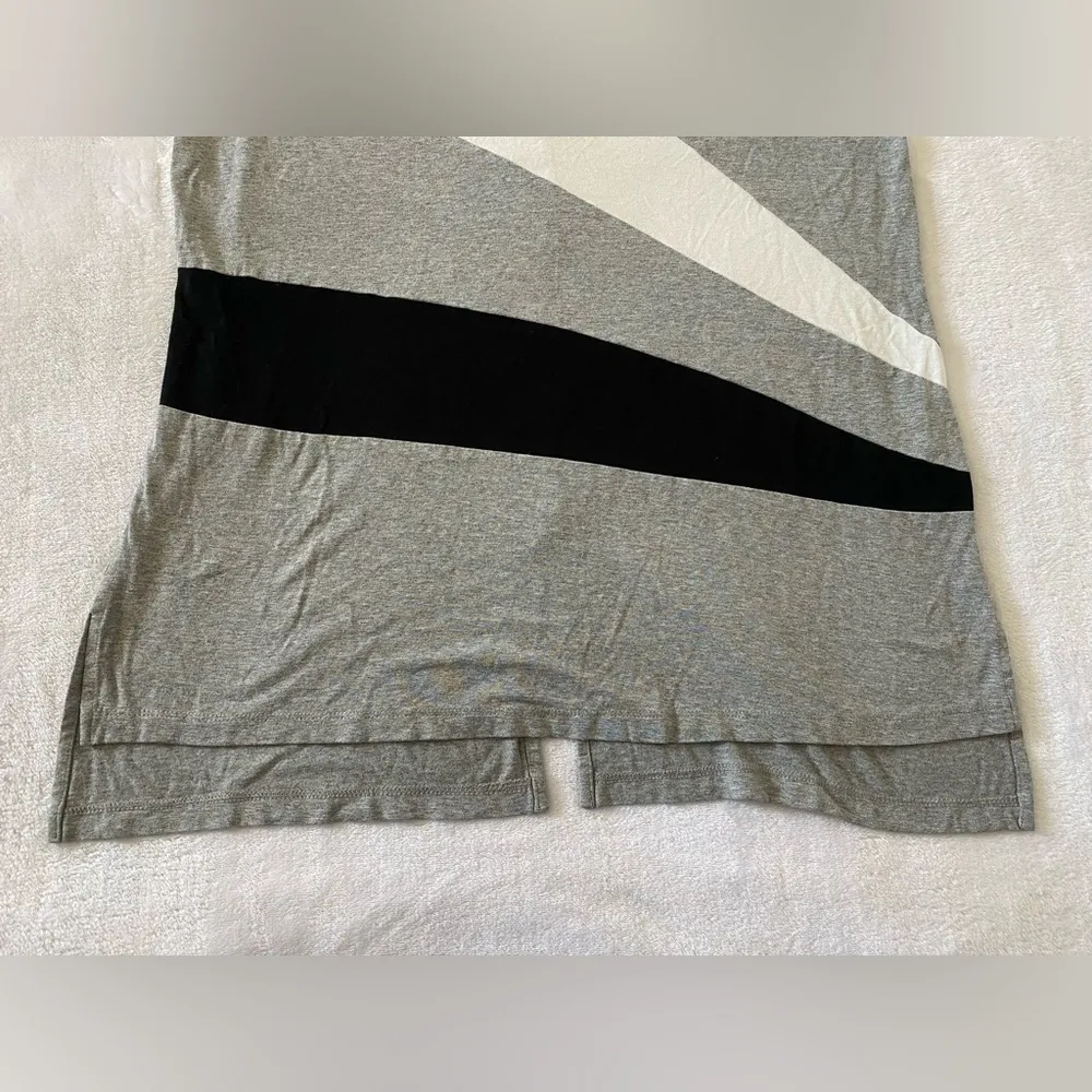 Vince Camuto Sleeveless Top Size Small - Image 3