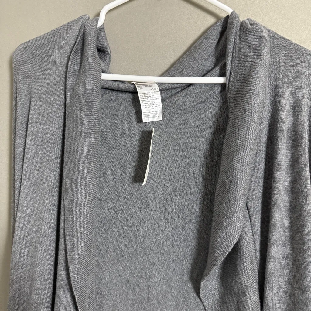 Chico's sz One size gray wrap‎ ruffle open duster sweater NWT - Image 3