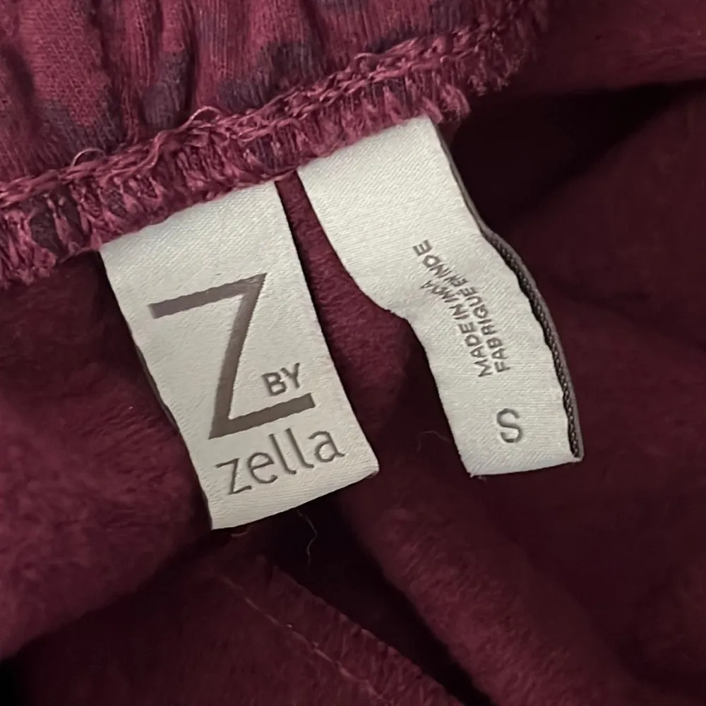NWT - Z by Zella - Joggers Burgundy Animal Print - S - Image 9
