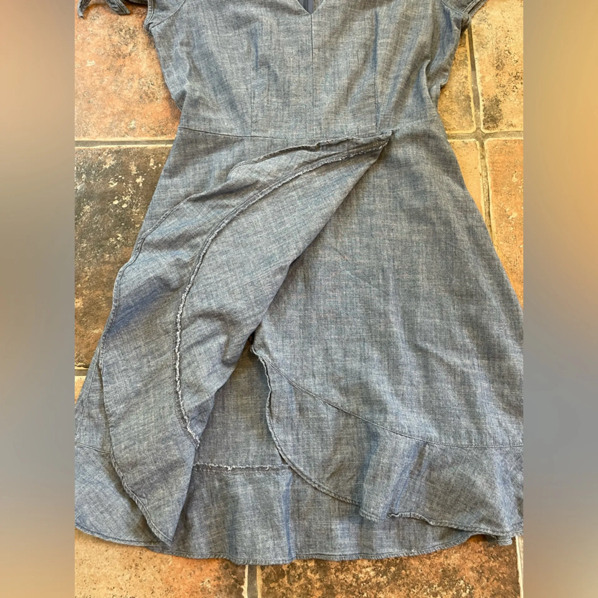 J.crew Chambray Ruffle V-Neck Faux Wrap Dress Size 4 - Image 9