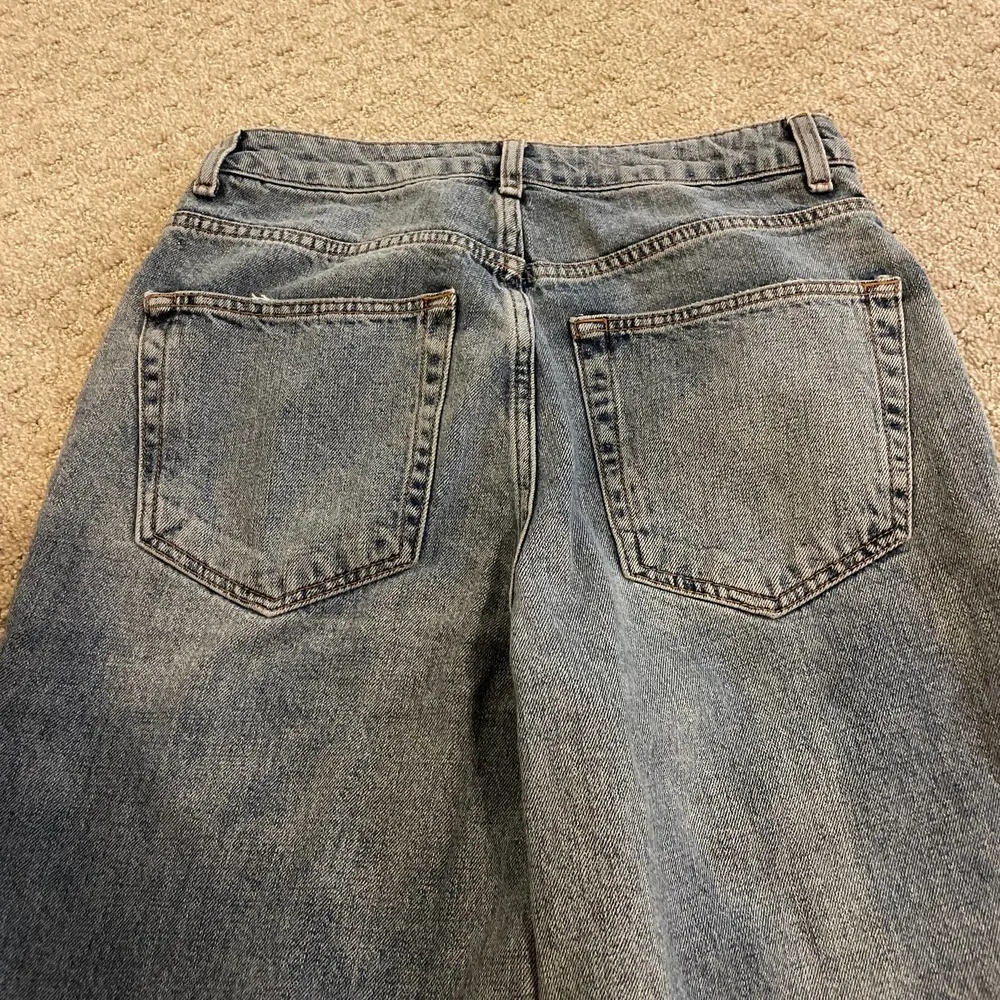 Topshop High Waist Crop Raw Hem Straight Leg Jeans 28 - Image 5