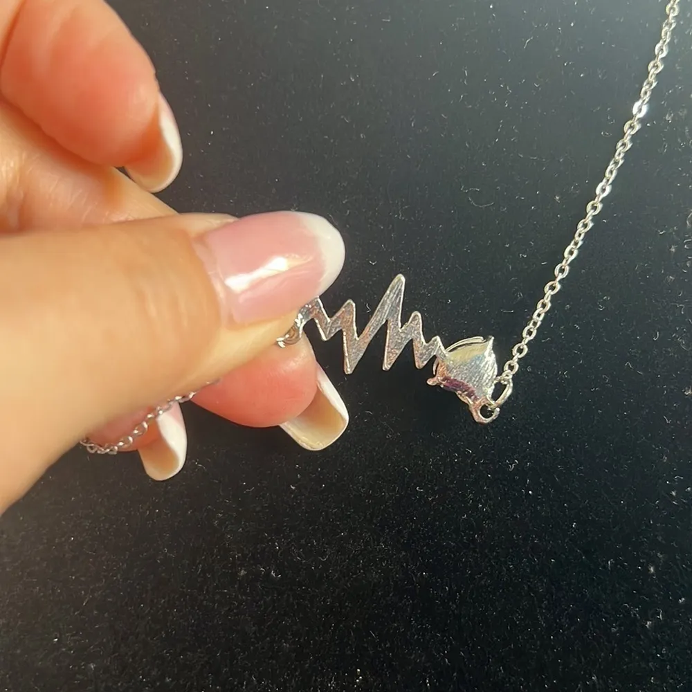 Heartbeat necklace with red faux ruby heart 8.5” drop +2”extender Silver - Image 5