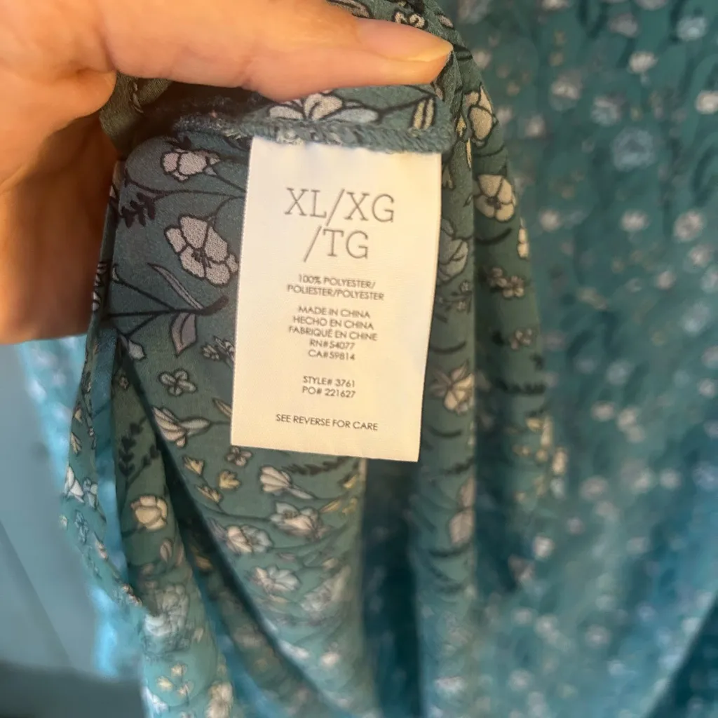 CAbi Chase Over-Sized Teal Floral Long Sleeve Blouse | Women’s Size XL - Image 4