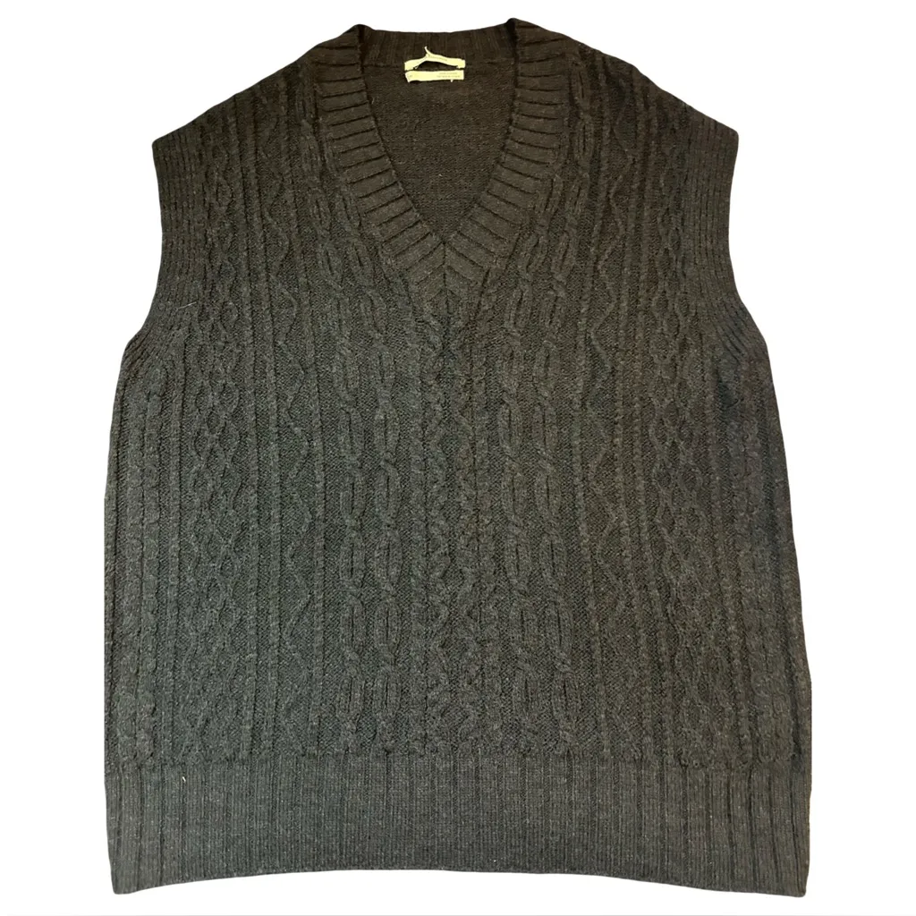 Anthropologie Oversized Cable-Knit Sweater Vest – Black - Image 11