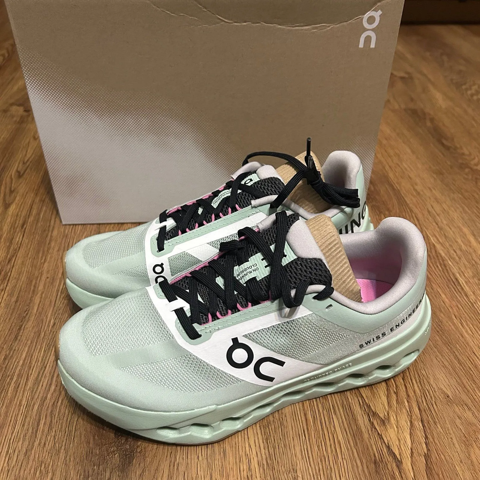 ON CLOUDSURFER mineral almond running athletic training lace up shoes sz 8 new - Image 5