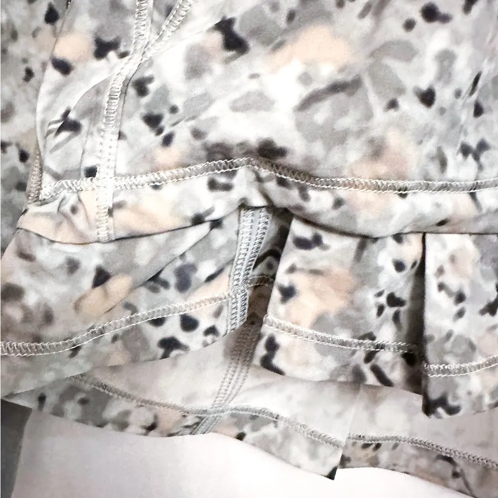 Lightened Up Pullover Not So Petite Fleur Silver Spoon/Ambient Grey 6 - Image 13