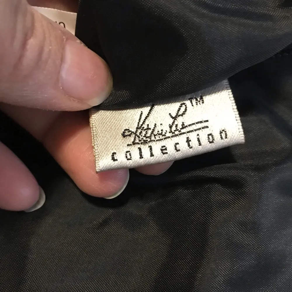 Chateau cross body bag Small 8 1/2 inc colors pinks blues brown green - Image 6