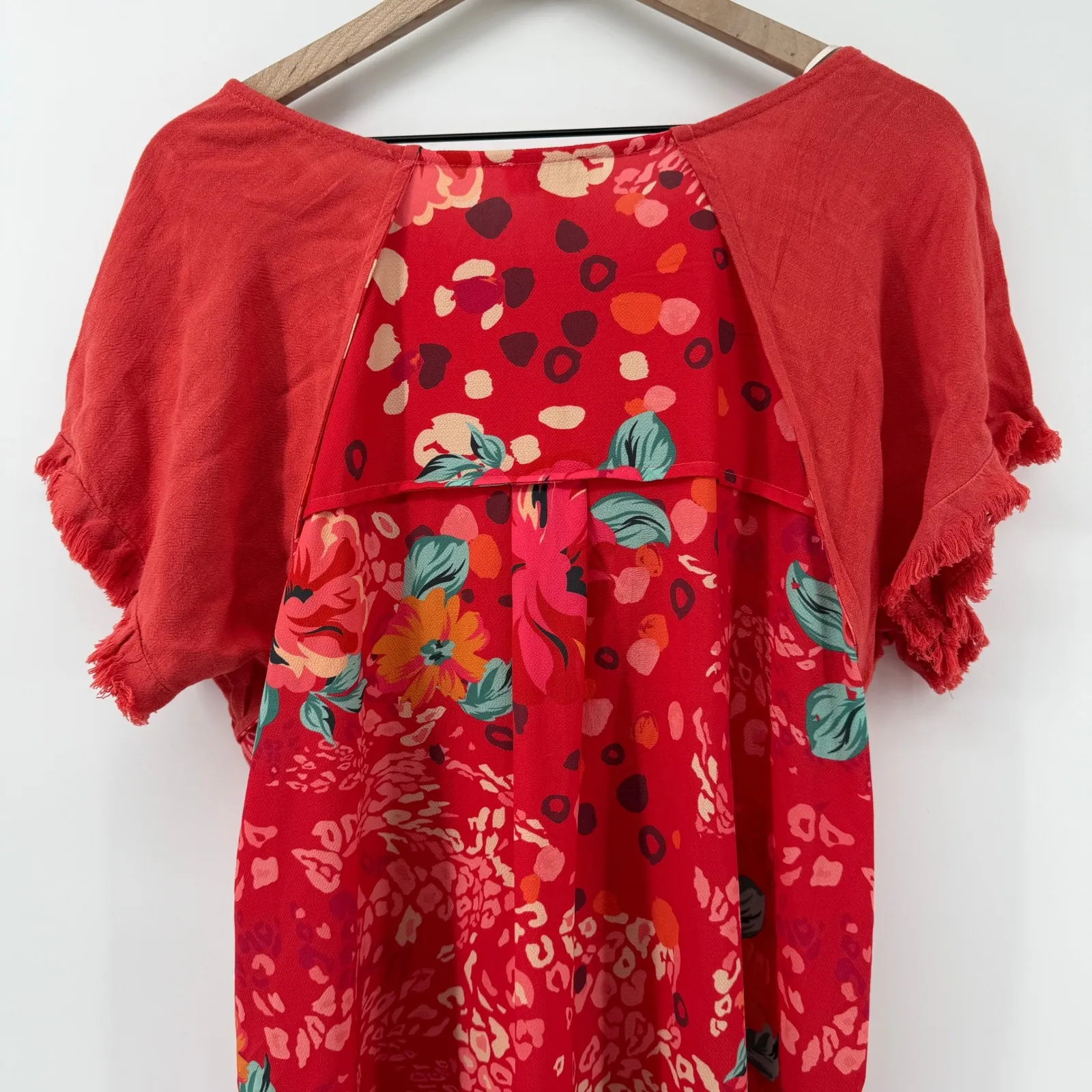 Umgee Linen Blend Short Sleeve Dress Coral Women M Floral Animal Print‎ Back - Image 6