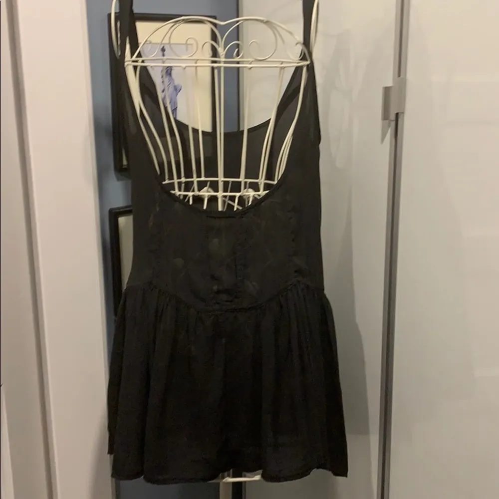 Brandy Melville  one size sheer peplum tank - Image 2