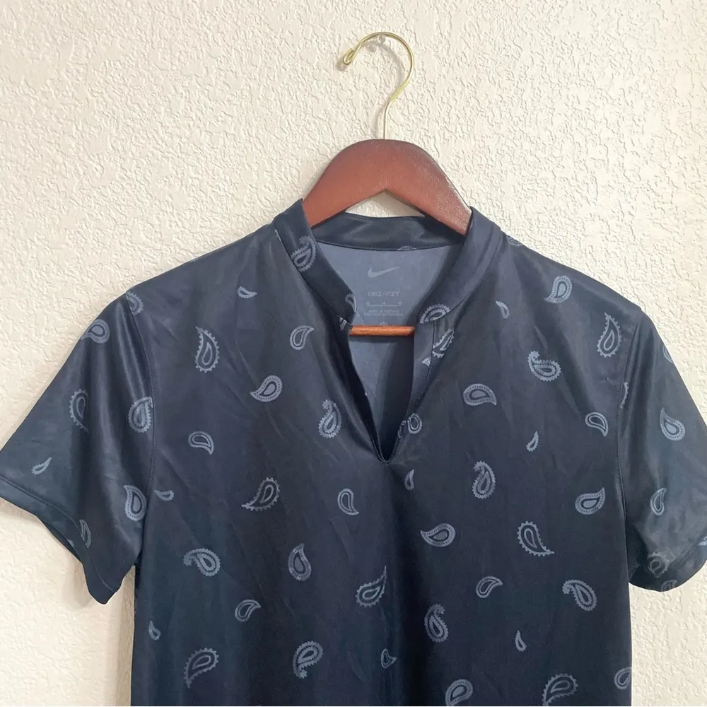 Nike Womens Shirt Top Blue Paisley Dri-Fit Victory Golf Short Sleeve Size Medium - Image 3