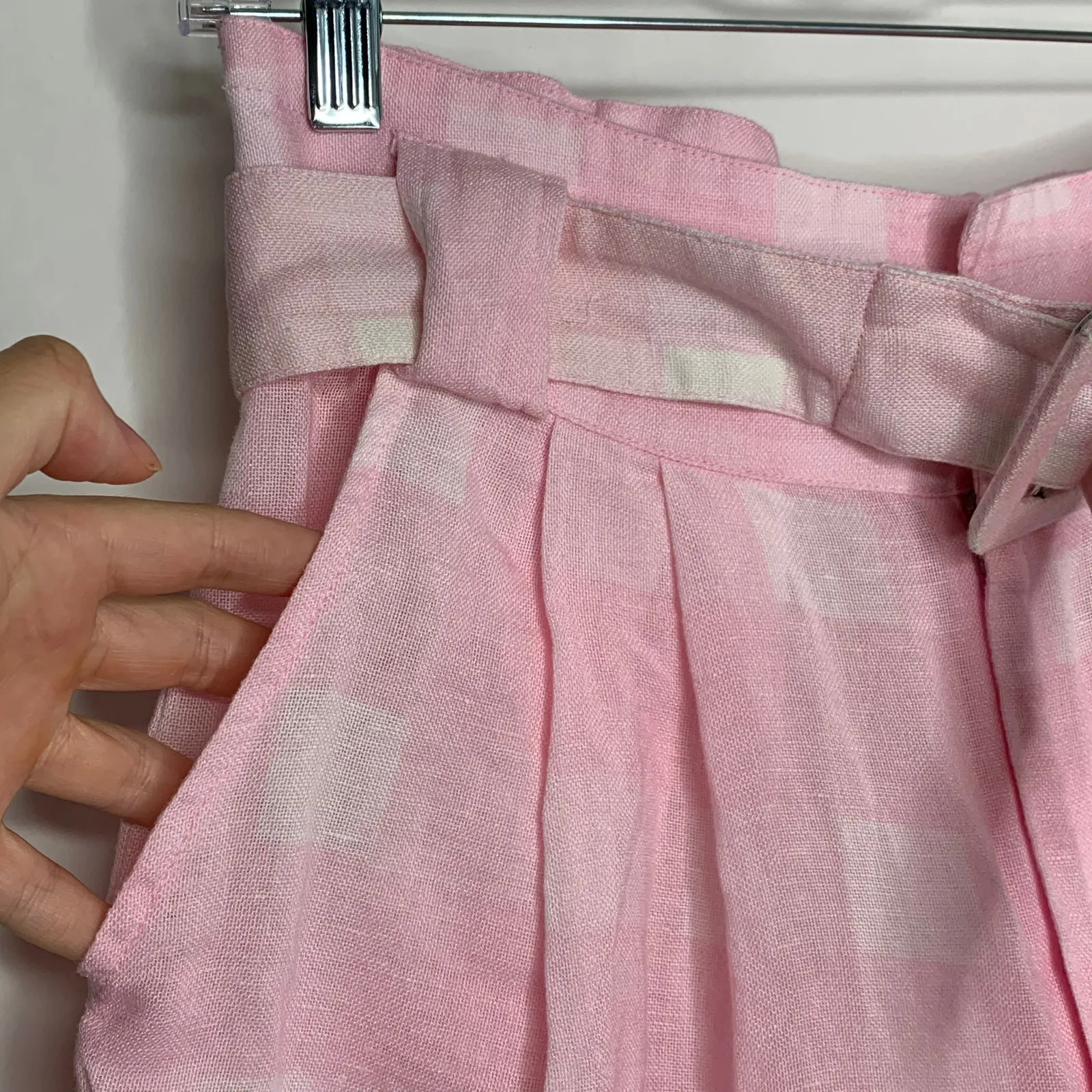 Solid & Striped Paperbag-Waist Plad Linen Shorts Women Pink Small - Image 8