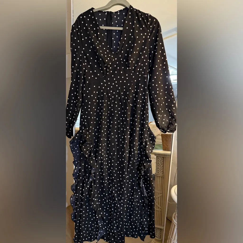 NEW VNeck Polka Dot Long Sleeve Ruffle Flowy A - Image 4