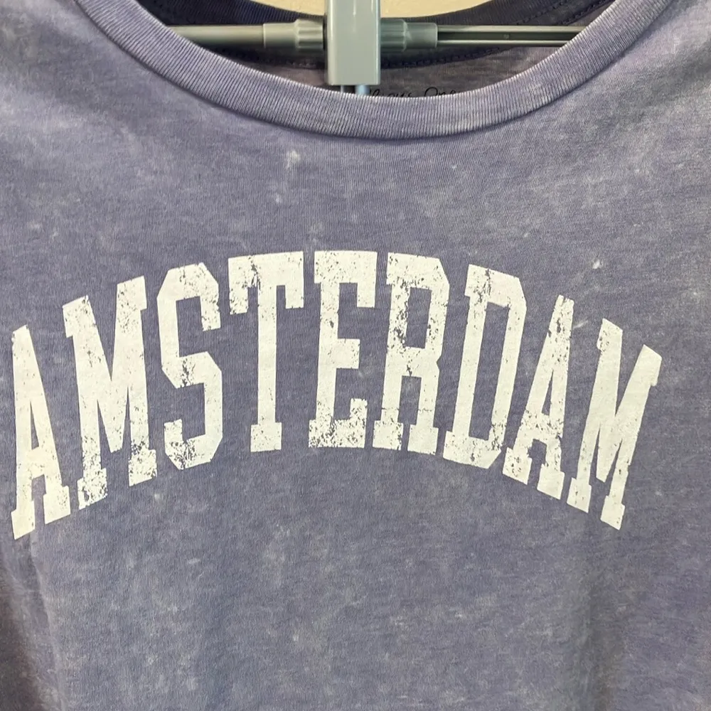 Distressed lavender Amsterdam Graphic Tee NWOT - Image 2