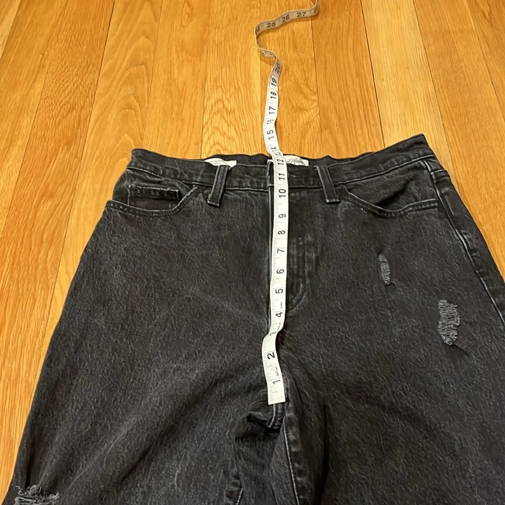 Universal Thread women’s vintage straight black jeans size 6/28R . - Image 6