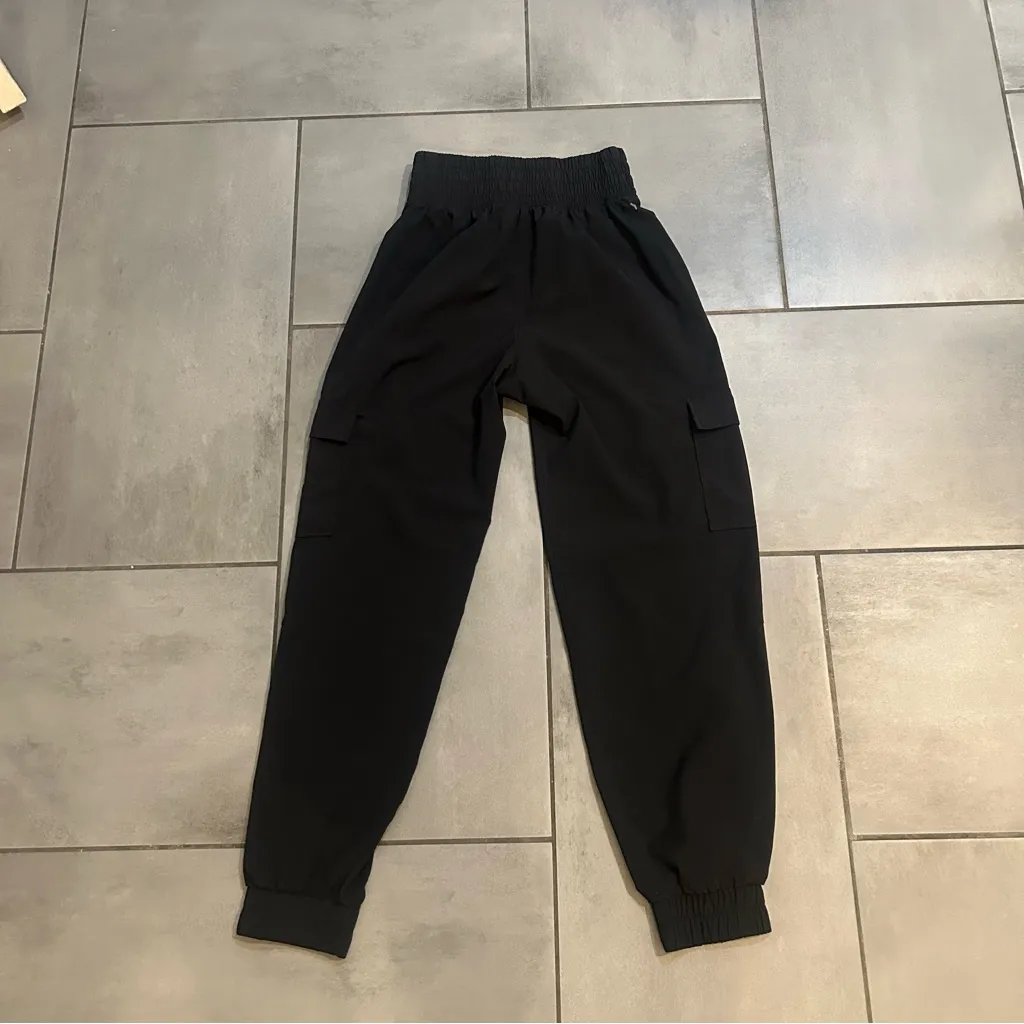 Abercrombie & Fitch YPB Motiontek Cargo Jogger - Image 3