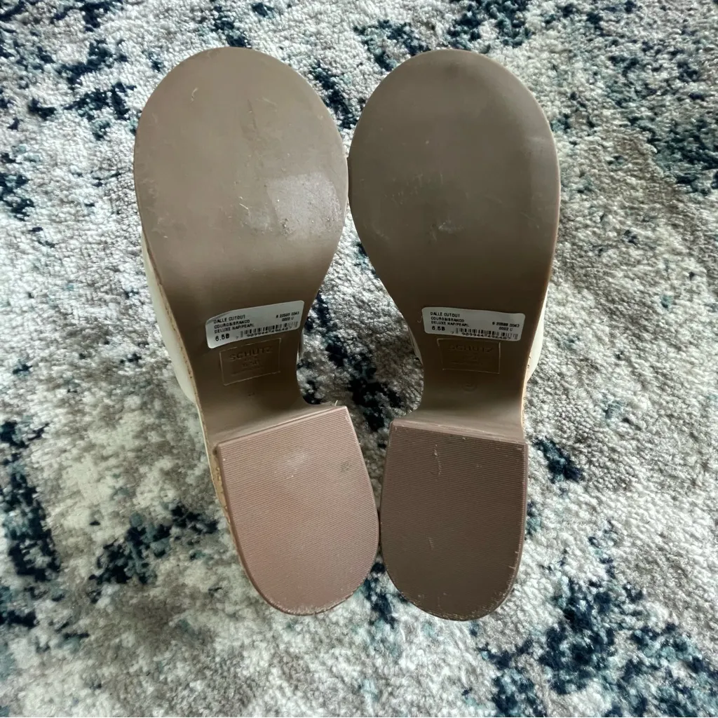 Revolve Heeled Sandals - Image 5