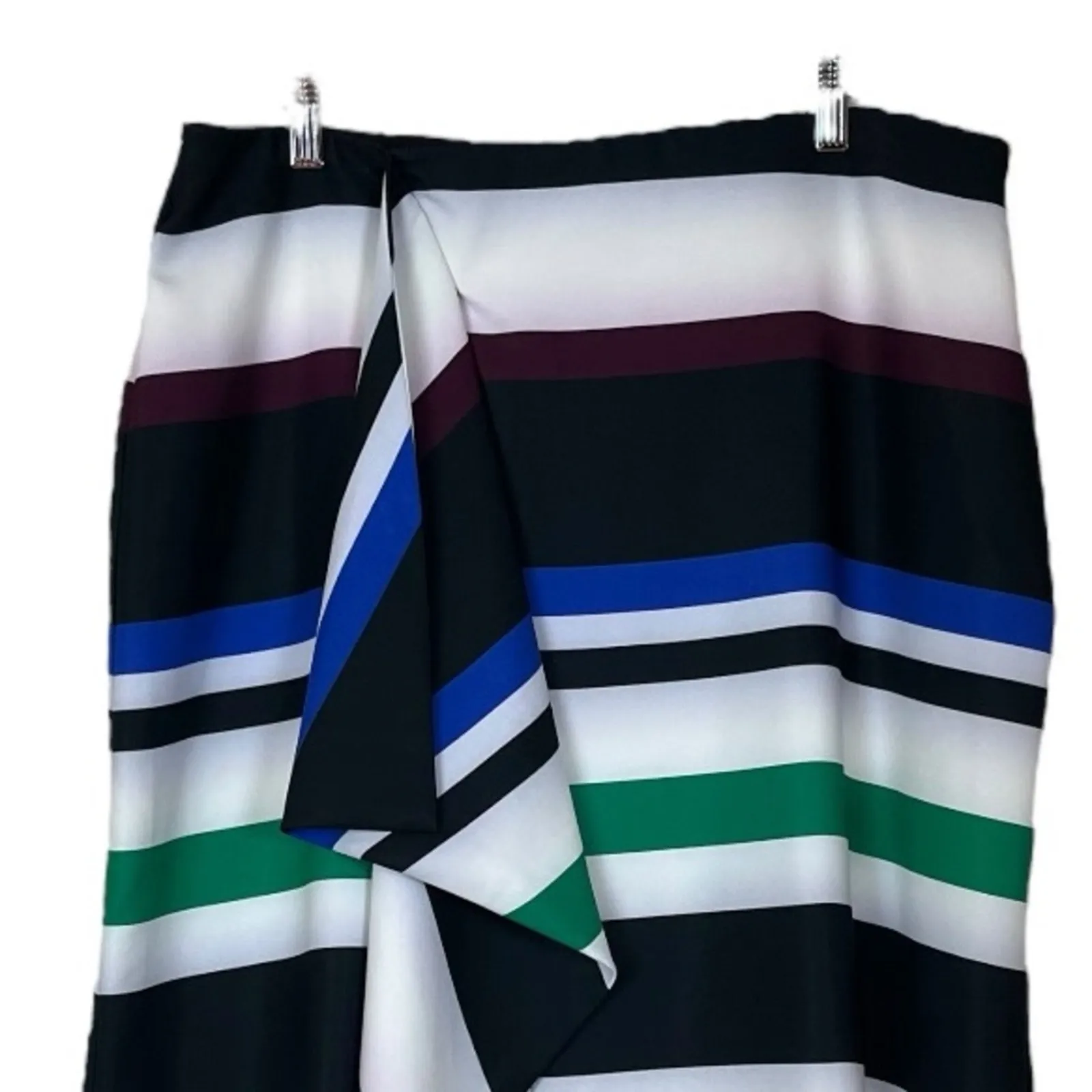 Lane Bryant Skirt Ruffle Front Pencil Scuba Pull On Black Stripe Women’s Size 16 - Image 4