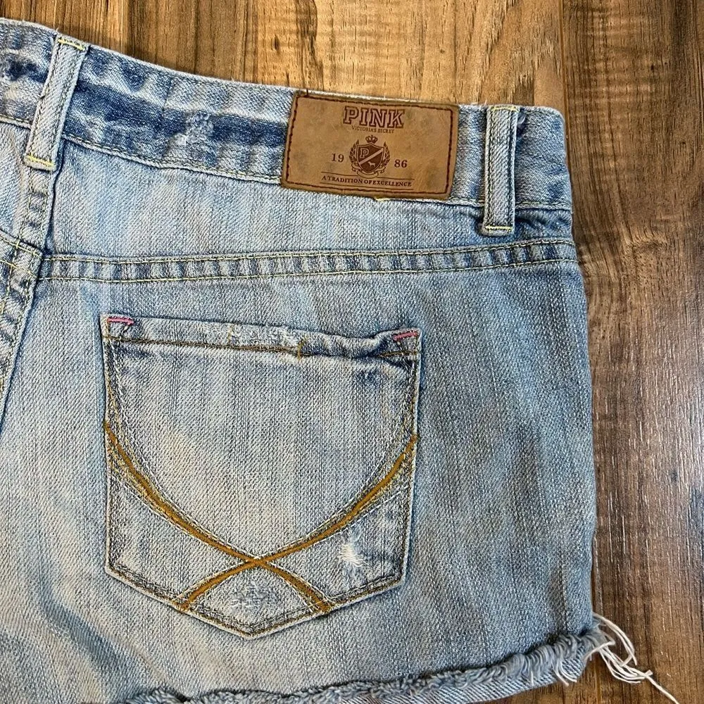 VS pink shorts 4 - Image 4