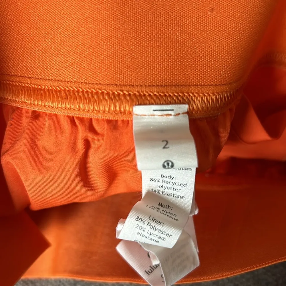 Lululemon Hotty Hot Shorts 4" Logo Print - Image 3