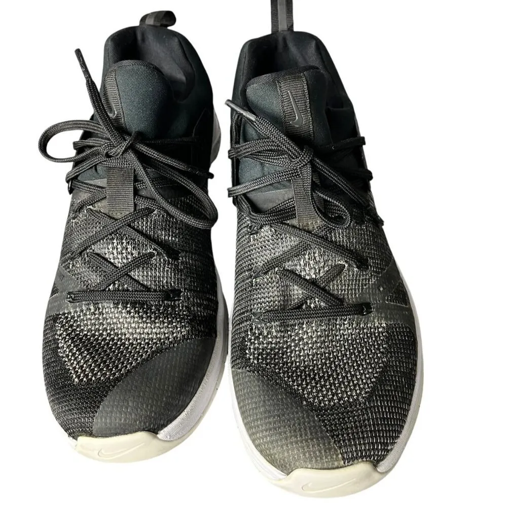 Nike Women's 11.5 Metcon Flyknit‎ Sneaker Gray Black Athletic Lifting Crossfit - Image 2