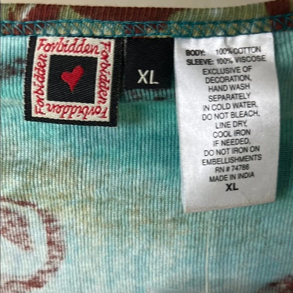 NWT  Women's Long Sleeved V-Neck Top - size XL - Image 2