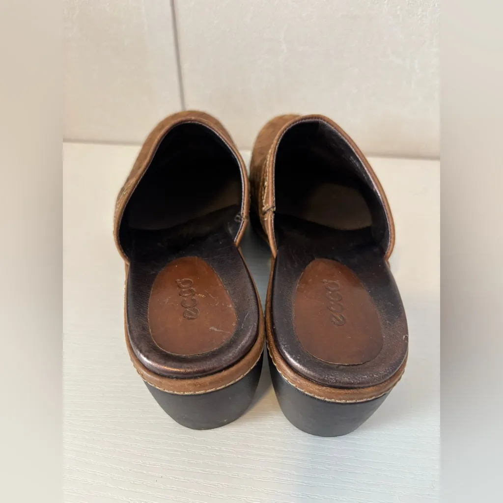 ECCO Brown Leather woven mule clogs size 7.5 - Image 5