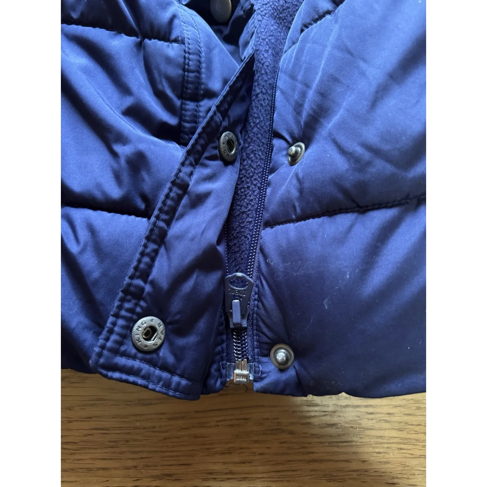 Old Navy Women's Navy Blue Puffer Vest Full Zip with Snaps Pockets Size XS City - Image 6