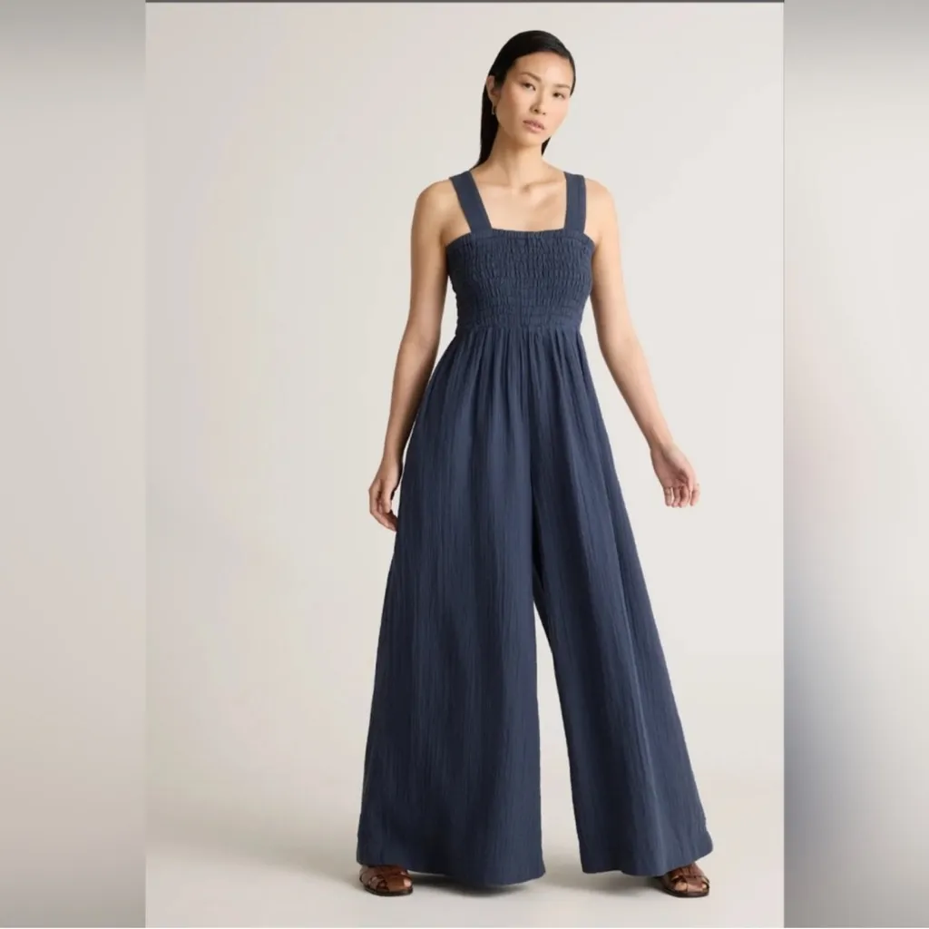 NWT Quince 100% Organic Cotton Gauze Smocked Wide Leg Jumpsuit Size M Blue Grey - Image 2