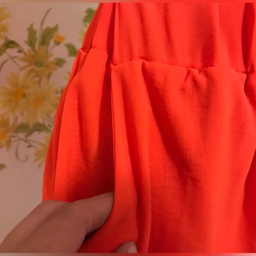 NWOT Two piece blouse and short set size M Size M - Image 7