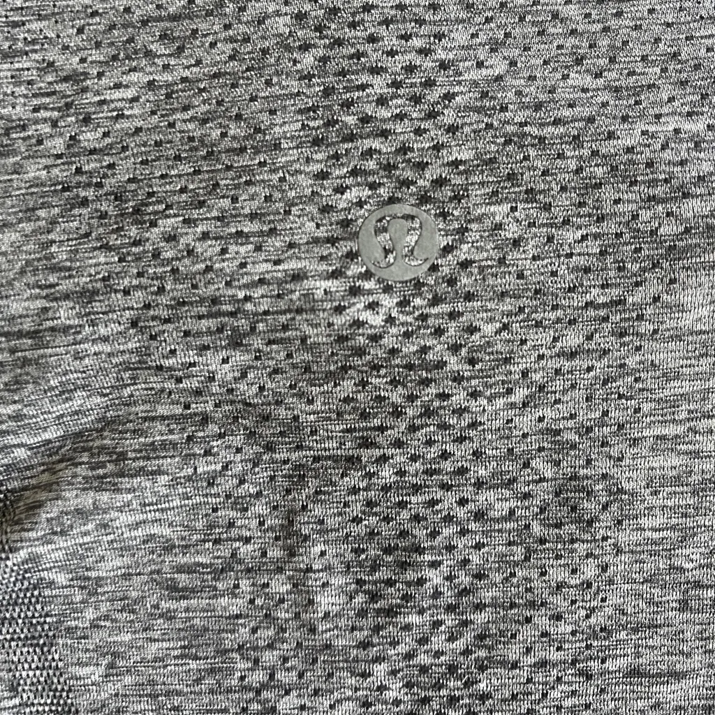 Lululemon Swiftly Tech Long Sleeve
Size 2 - Image 6