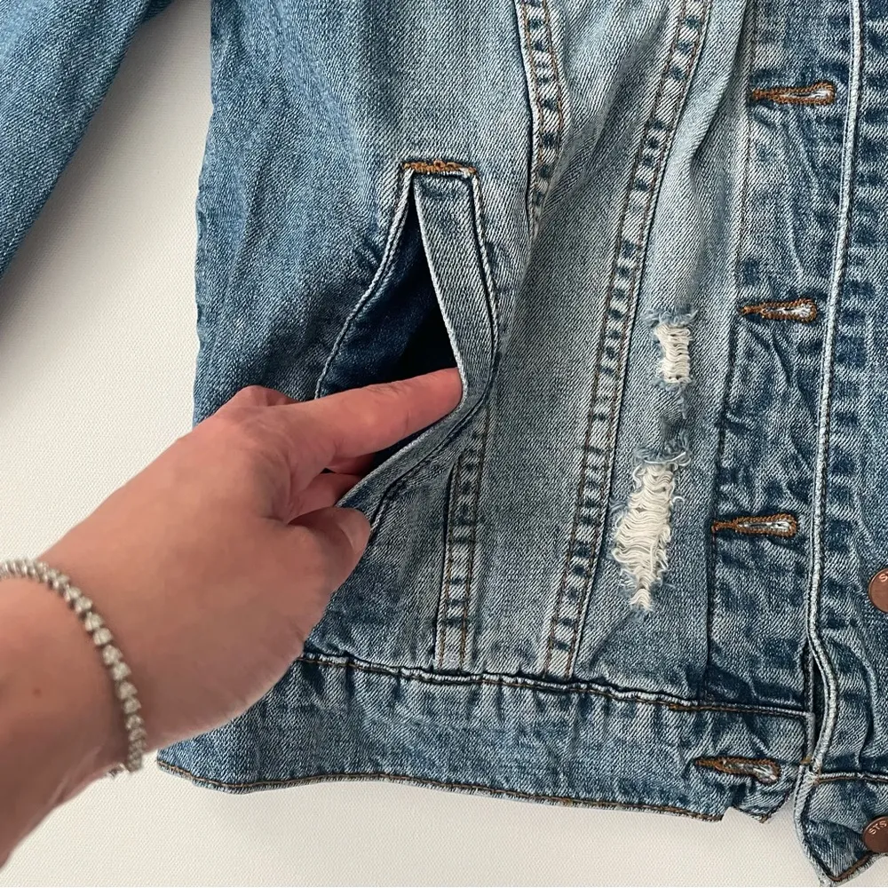STS Blue Women’s Distressed Jean Jacket Size S - Image 10