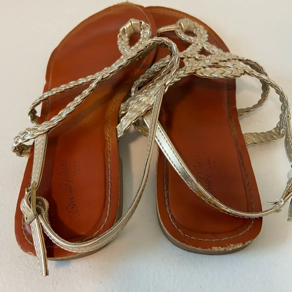 Universal Thread women’s gold braided strap sandals‎ — size 8.5 - Image 3